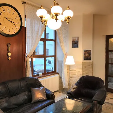 Elen's Arlington Hotel 3*