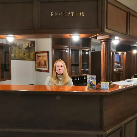 Hotel Elen's Arlington 3*